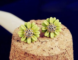 Daisy Green Gold Plated Stud Earrings
